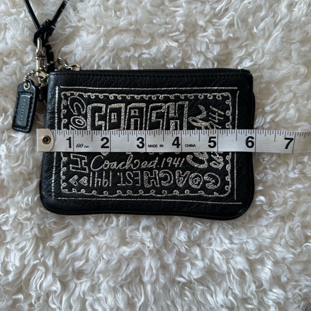 Coach Vintage Poppy Black And Silver Wristlet - Picture 5 of 10